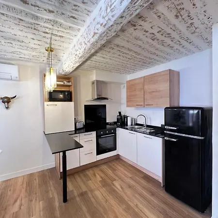 Gaillard Apartment *